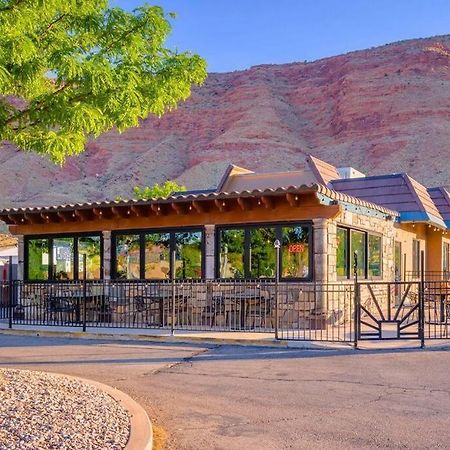 Luxury Downtown Moab Rental - La Dolce Vita Villa #1 Exterior photo